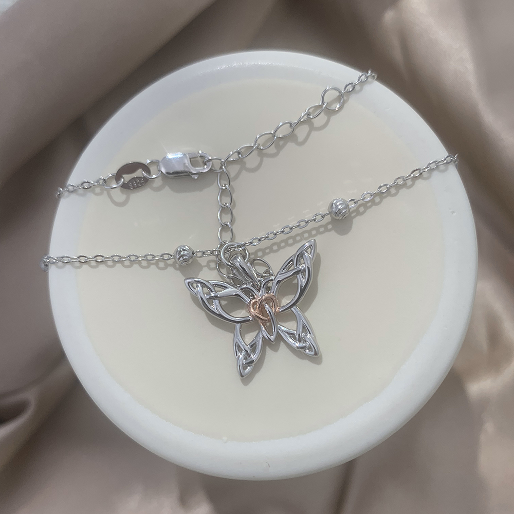 Reveal your romantic side with this dreamy butterfly anklet🦋
Let’s usher in the new season🌿
20% OFF CODE: YFNSNS03
Discover more: yfn.ltd/45oBWg2
#yfnjewelry #jewelry #anklets #butterfly #Romantic #ootdfashion 
#NewArrival #HotSale #silver925 #summerjewelry #beachdress