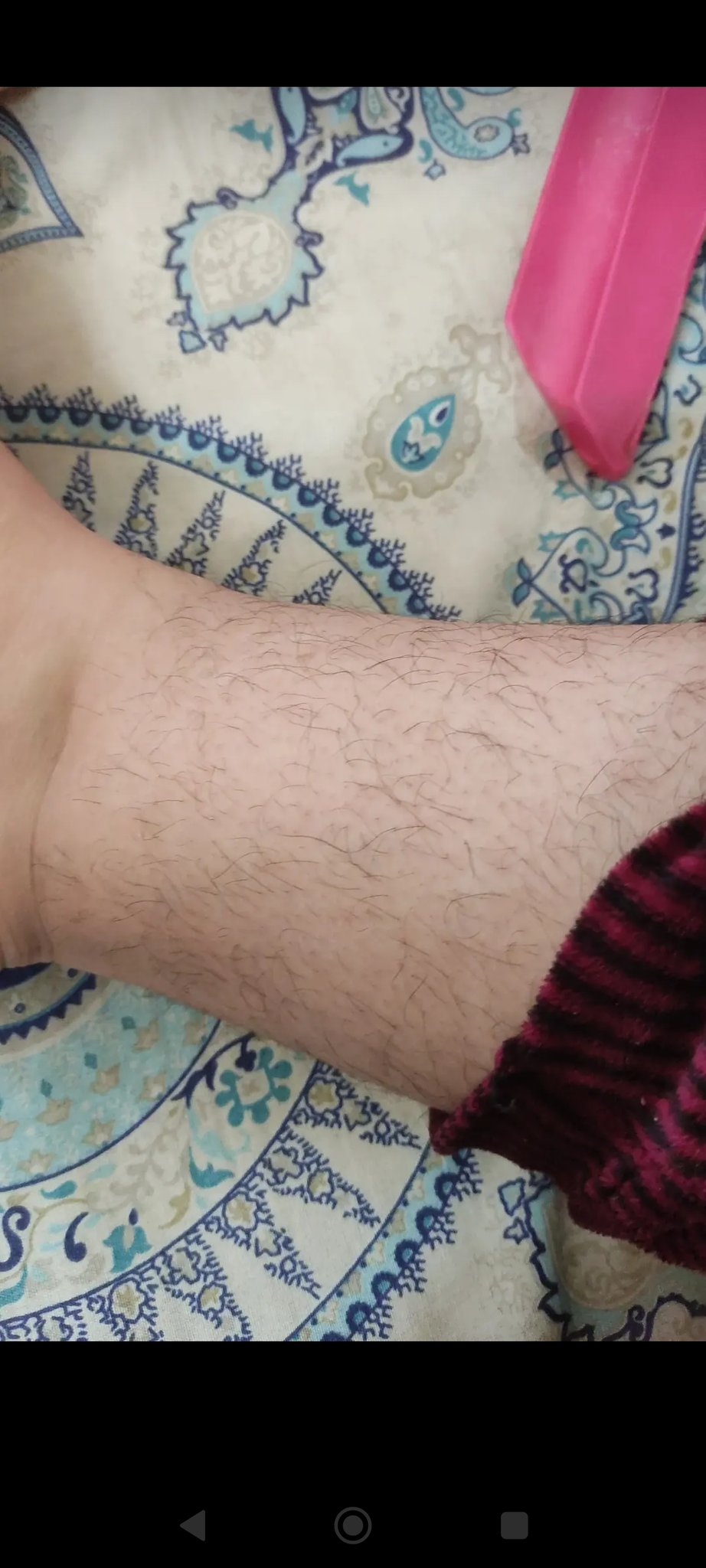 Hairy women natural 🌿 on Twitter "موهای پا یک پدیده کاملا طبیعیه 👍🌿