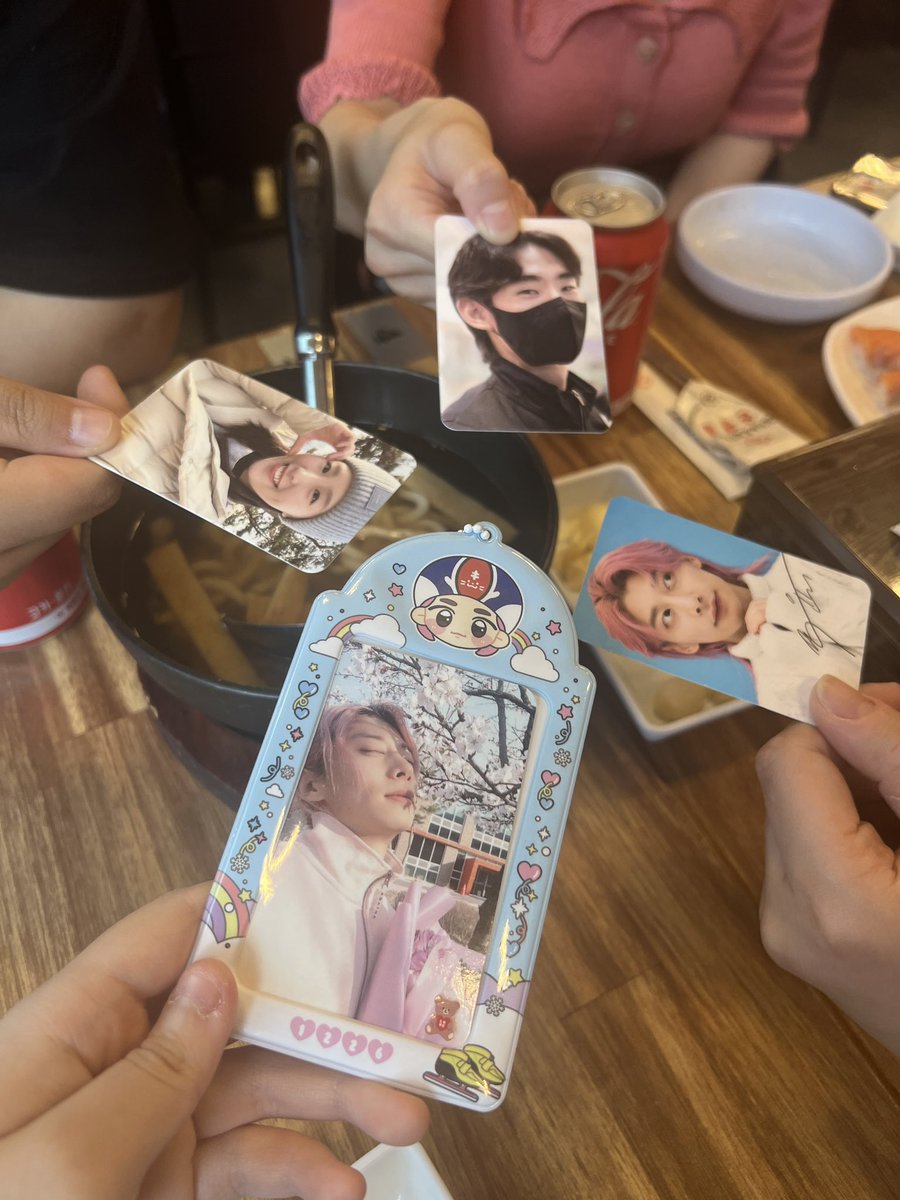 _wave_26's tweet photo. 재미떠 @guleum217 @Burry9323 @alangmollange https://t.co/fVwpUm3okB