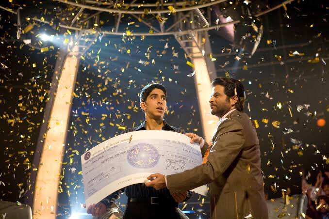 Baswa_'s tweet photo. SLUMDOG MILLIONAIRE (2008) vous vous souvenez de ce film? Il était magnifique https://t.co/Bt5occDEeI
