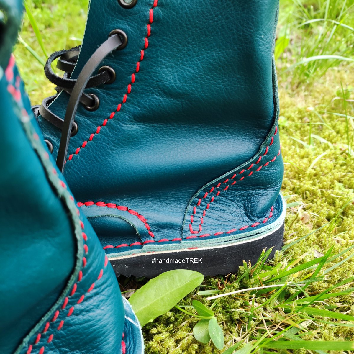 TrekLeather's tweet image. crafTMore #TREKstore
bit.ly/3WxqBX9

Bottle green leather TREK shoes...
#Basic7 model. Sizes from 35 to 46
Visit our #craftMore boutique or #etsystore #trekleather