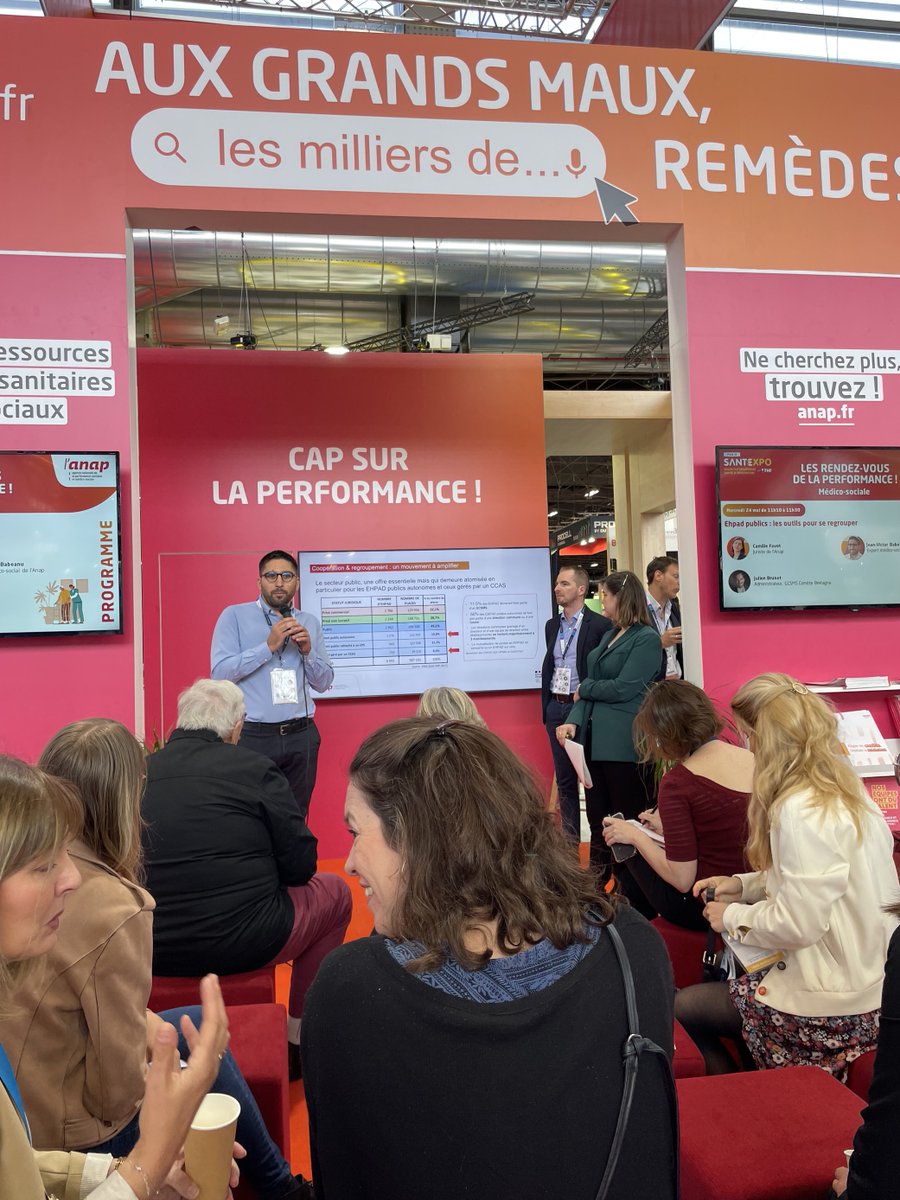 anap_sante's tweet photo. [#Santexpo] Les experts de l’Anap @JVB_pro &amp; @CamilleFavot ont présenté aux côtés de Julien Brunet, administrateur #GCSMS Comète Bretagne les outils pour regrouper les Ehpad publics 🛠️🙌
@parisSANTEXPO @laFHF https://t.co/Bxpuq9jOV8