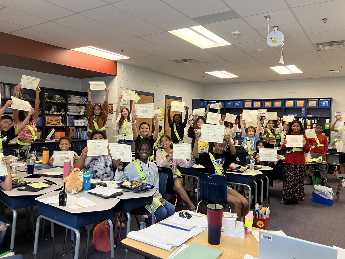 #LEESEagles tweet media