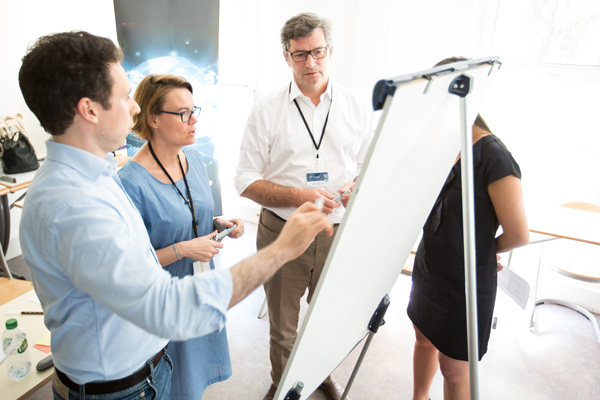 [AVIS D'EXPERT] 🧑‍💼 💼 👩🏻‍💼 👩🏻‍💼 Executive education, un marché tiré par les besoins continus en formation. Pour en savoir plus, c'est ici xerfi.com/blog/L%E2%80%9… #ExecutiveEducation #recrutement #ChasseDeTête #cadre