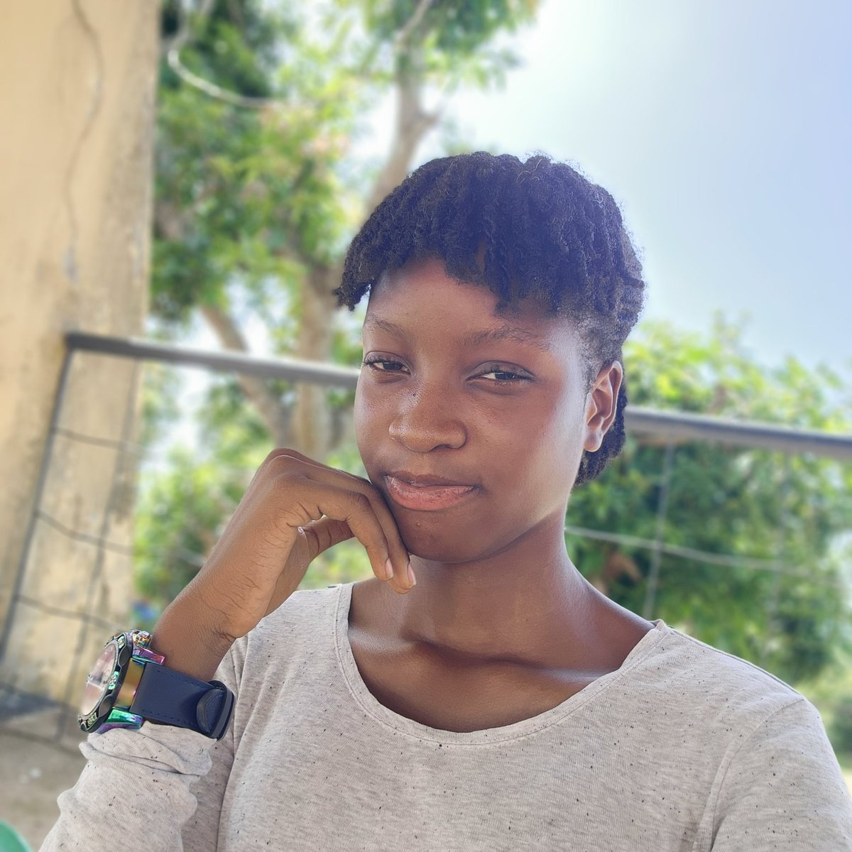 Tunapexx's tweet photo. #covabodi
#ProjectModesty
#womanengraced
@d_ocheido
#naturalbeauty
#naturalhair https://t.co/od16TJJeX8