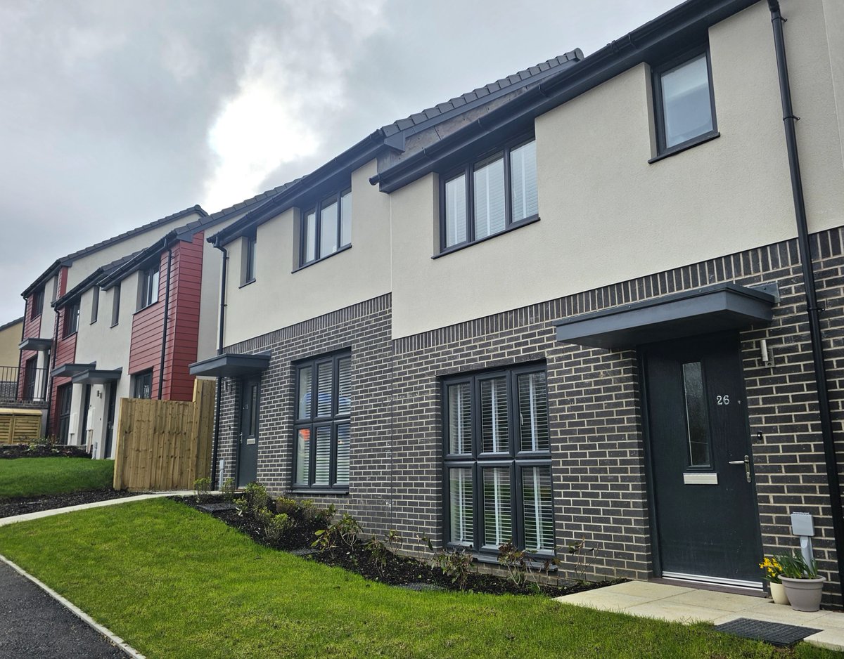 HalsallConstruc's tweet image. When reviewing the homes that have been completed on site at Silver Hill in Plymouth against the AI images provided by our client, we are really happy with our results so far. 🏡

#AI #Construction #NewBuildHomes #ContemporaryDesign #IndustryLeaders #Successful #Dependable