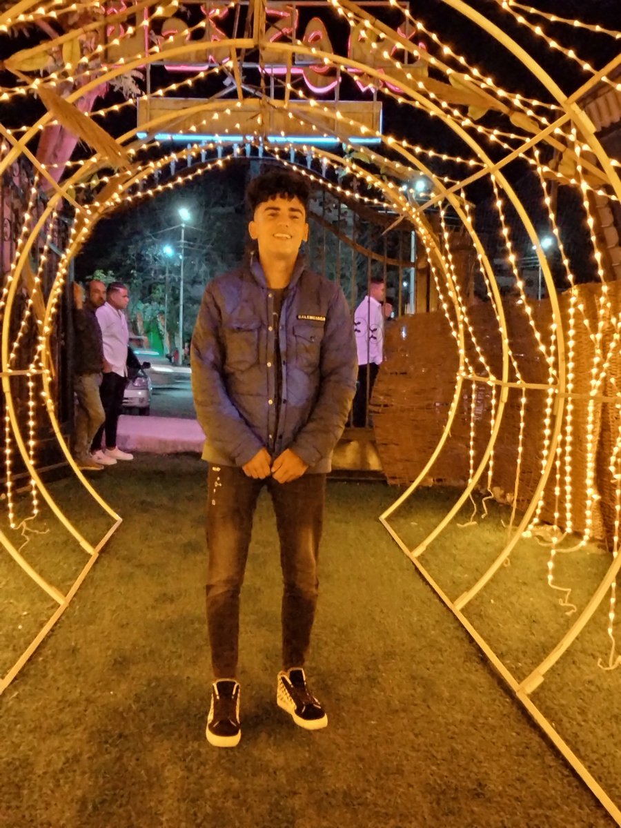 baskotam2020's tweet photo. مفيش حب واللي حب كان كدب 🫡🖤 https://t.co/9Zncdi6X6V