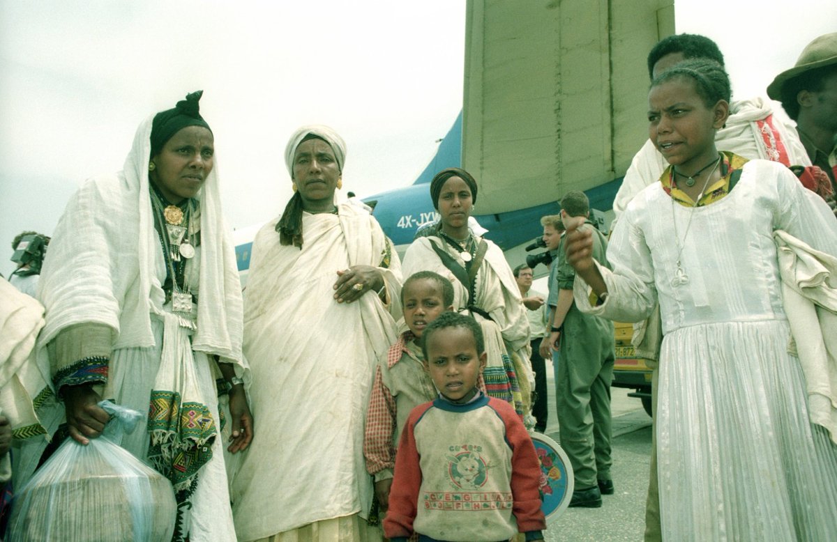 StandWithUs tweet media