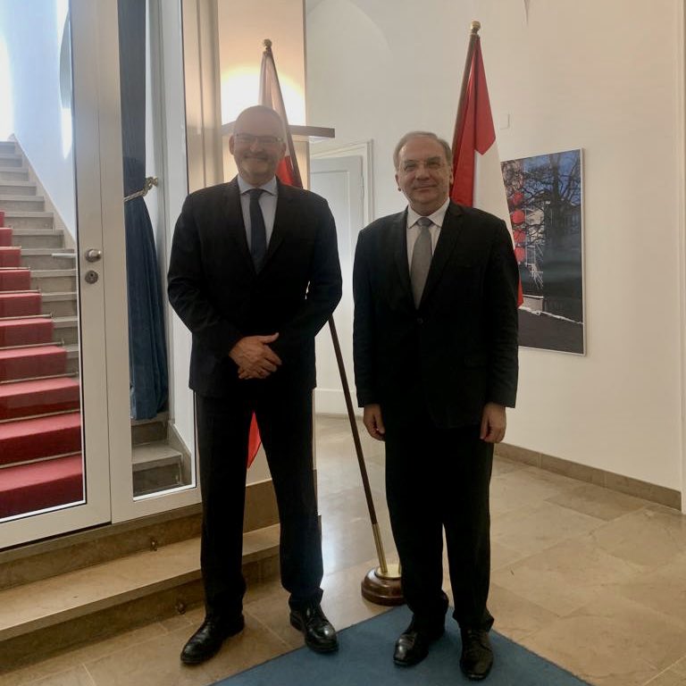 🧪Looking for the next Marie Skłodowska-Curie! Ahead of International Chemistry Olympiad Amb.Filliez met with Prof.Orlik <a href="/UniWarszawski/">Uniwersytet Warszawski</a>. 55th <a href="/IChO2023/">IChO2023</a> will be held in🇨🇭in July <a href="/ETH_en/">ETH Zurich</a> &amp;will attract ~900 participants! Prof.Orlik mentors a🇵🇱delegation of young chemists🧑‍🔬Good luck!