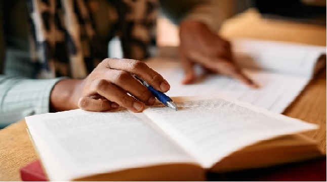 Visit to choose, borrow or renew resources from the LRC <a href="/canterburycoll/">EKC Canterbury College</a> before Friday 26th May. We will be closed from 29th May to 2nd June. 
Reopen 08.45 am Monday 5th June for Exam access- closed while exams take place. 
e-resources available 24/7.