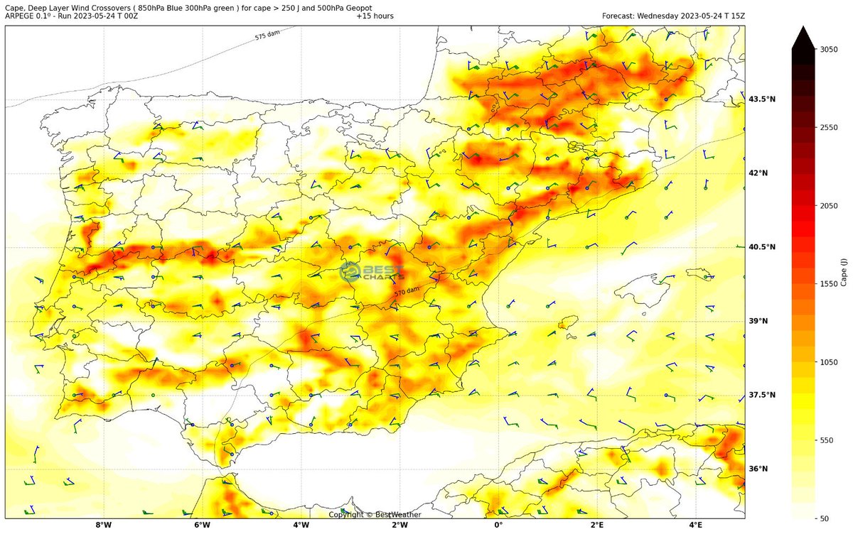 bestweather_'s tweet image. Hoje teremos, de novo, trovoadas durante a tarde, sendo mais fortes na região centro e sul. Teremos queda de granizo, chuva forte e rajadas intensas a acompanhar os núcleos mais ativos. Amanhã atenção à forte instabilidade no interior norte/centro pela tarde/noite. #trovoada