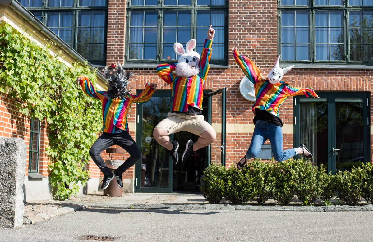 Do you know #Umbraco and do you, like I do, enjoy writing and translating technical stuff into a language most people can follow? 🧐

We're looking for new blood for the Umbraco Documentation team!!

Is it you? Is it someone you know?
Spread the word 🙏🏻
umbraco.com/work-at-umbrac…