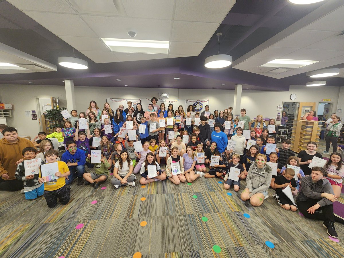 MrsNaroNR's tweet photo. @NRCSRangers To make it even better, these 8th graders received the first book from last night's graduates!!! 💙💛 https://t.co/MeI2Pdr2xe