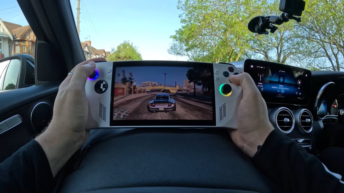 ASUS_ROG's tweet image. Who doesn't crave more free time when you can have your games on the go? @KonTweets
Whether it's road trips or on set, a few minutes with the Ally is all it takes to level up the fun!💪

Impressive behind-the-scenes btw
Watch the video👉youtu.be/8QmpMNrn_Pk
#ROGALLY