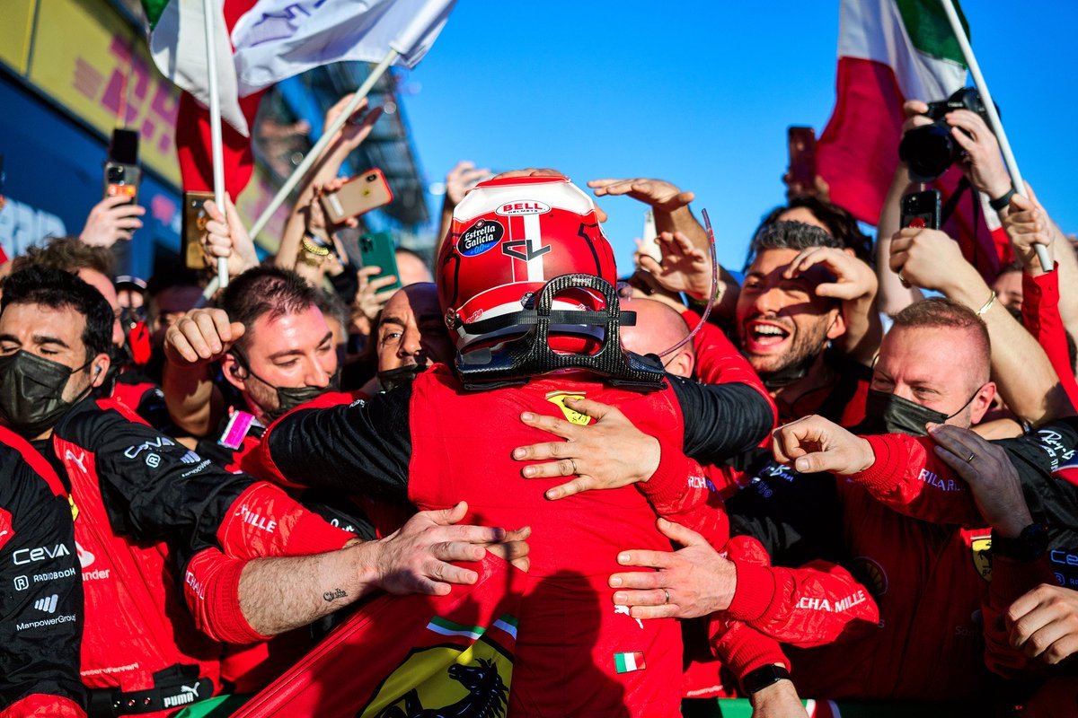 bailandooo_'s tweet photo. Questa è la felicità 😍 https://t.co/pZcCHqAY12