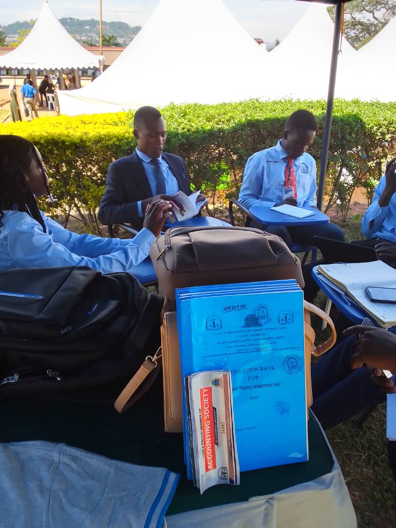 ASKyambogo's tweet photo. Happening @kyambogou Ask  participates in STEAM festival fo 3 days under theme: Demystifying science technology and innovation for community development and First Lady of the Repeblic of Uganda Rt.Hon.Minister of Education and sports,Janet Kataaha Museveni is the guest of Honour. https://t.co/ZD6kNnZtTc