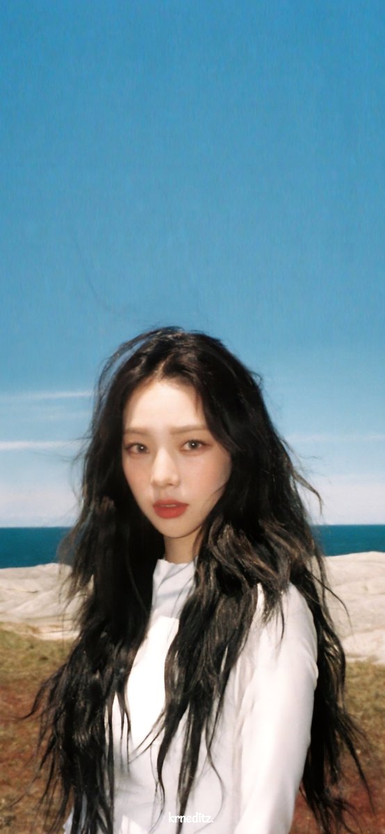 » 230524 Karina 'MY WORLD' Jacket Behind Cut 
–– extended wallpaper/lockscreen 🤍

#KARINA #카리나 #aespa