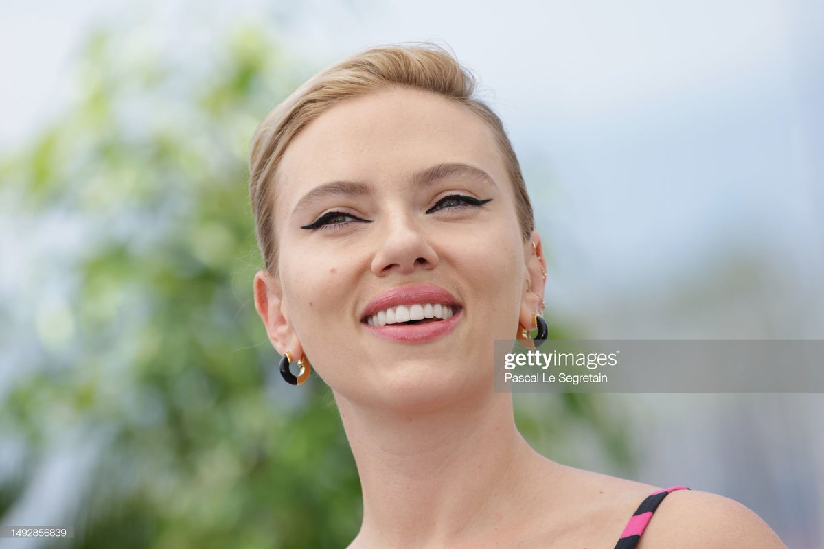 Scarlett Johansson Latam on Twitter "Más imágenes de Scarlett Johansson en el photocall de