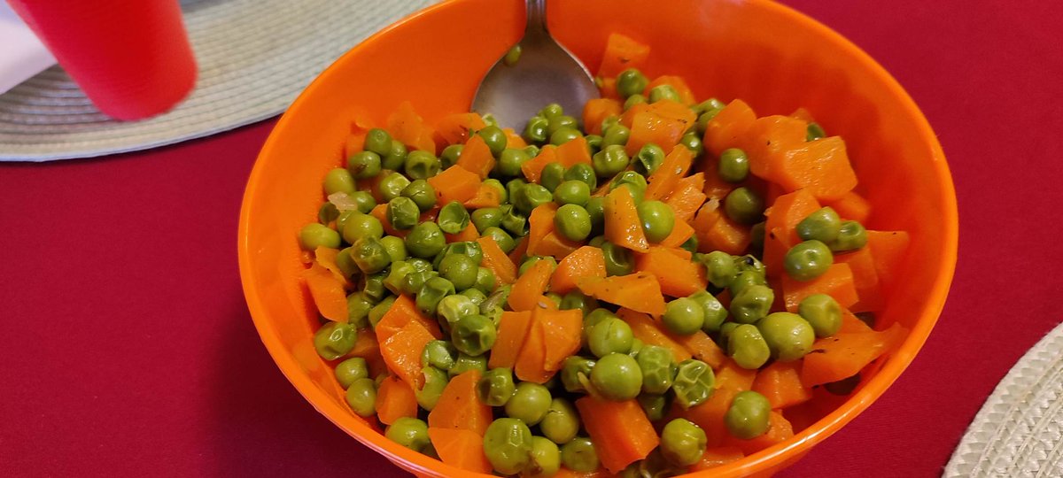 Un #contorno #saporito e di #stagione perfetto sia per #piatti di #carne che di #pesce. 🥕🥕🥕🫛🫛lacucinadibacco.it/carote-con-pis…