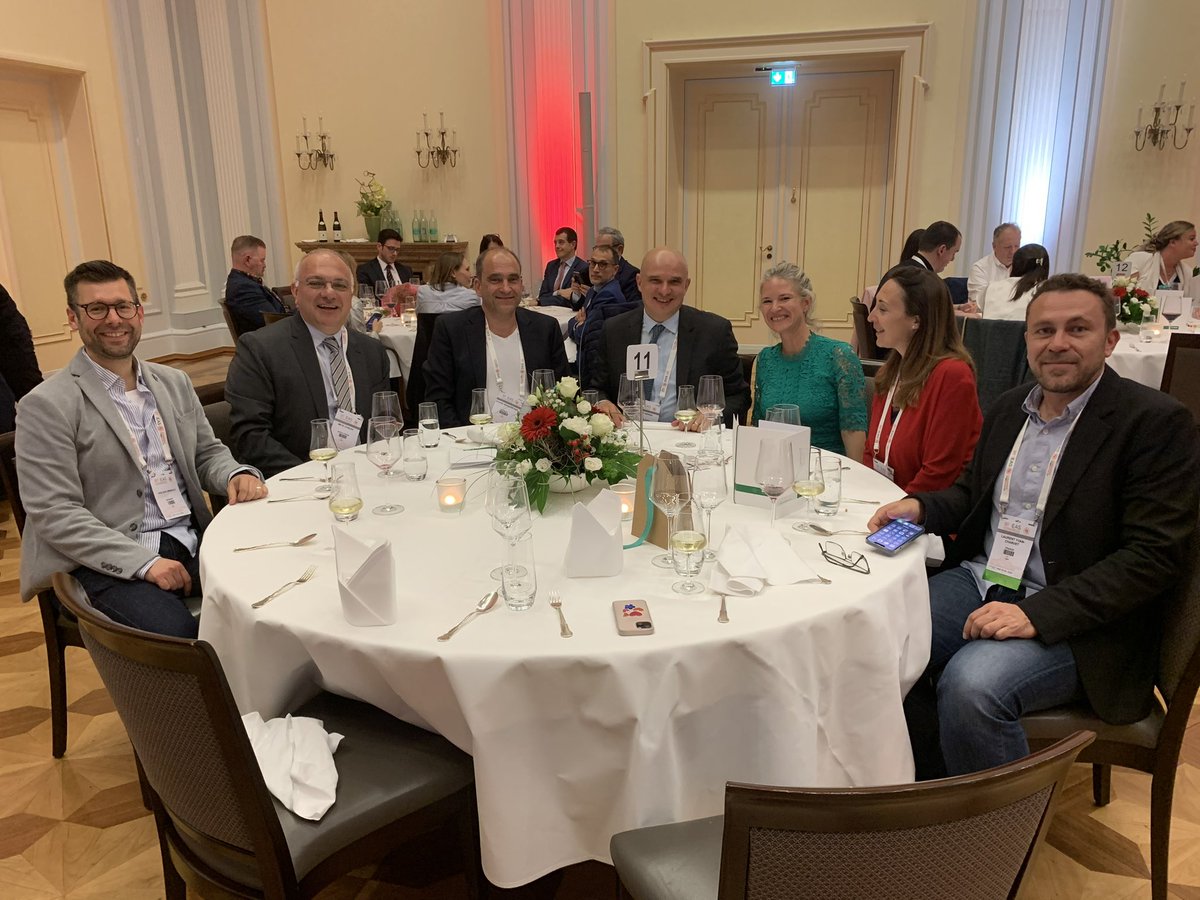 Holger Winkels (@winkelslab) on Twitter photo What a fun conference <a href="/society_eas/">European Atherosclerosis Society</a> #MyEAS2023, which included fantastic science, two terrific presentations from Elena and Patrik, a memorable networking event, and a presidential evening, which I spent with this amazing crowd <a href="/SwirskiLab/">Fil Swirski & Scientists</a> <a href="/mete_civelek/">Mete Civelek</a> <a href="/yvancharvet/">Yvancharvet Laurent</a> What a fun conference <a href="/society_eas/">European Atherosclerosis Society</a> #MyEAS2023, which included fantastic science, two terrific presentations from Elena and Patrik, a memorable networking event, and a presidential evening, which I spent with this amazing crowd <a href="/SwirskiLab/">Fil Swirski & Scientists</a> <a href="/mete_civelek/">Mete Civelek</a> <a href="/yvancharvet/">Yvancharvet Laurent</a>