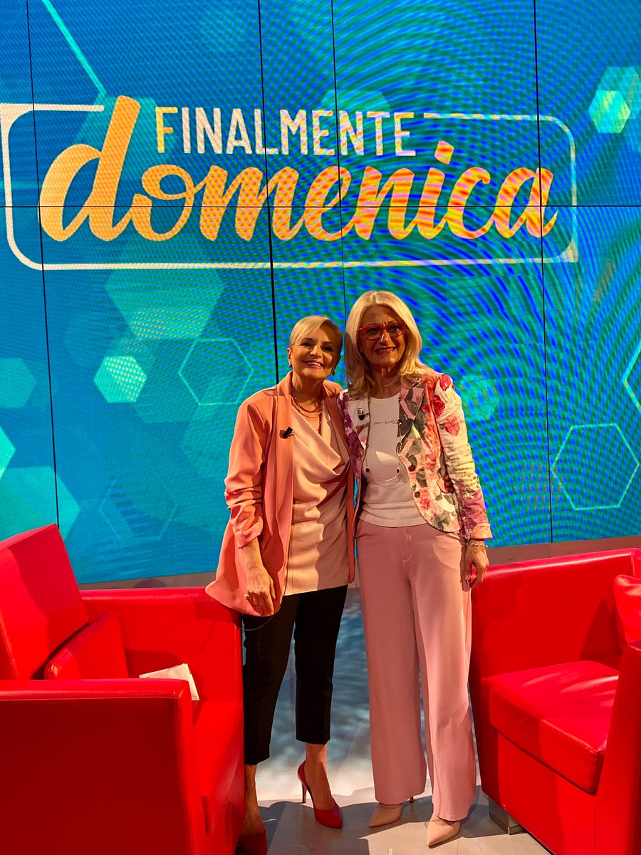 A #FinalmenteDomenica Maria Lucia Ippolito e il racconto di suo figlio Matteo Colella, miracolato da Padre Pio. 

#FinalmenteDomenica, condotto da Lucia Ascione, ogni domenica alle 17 su <a href="/TV2000it/">Tv2000.it</a> (canale 28-157 sky)