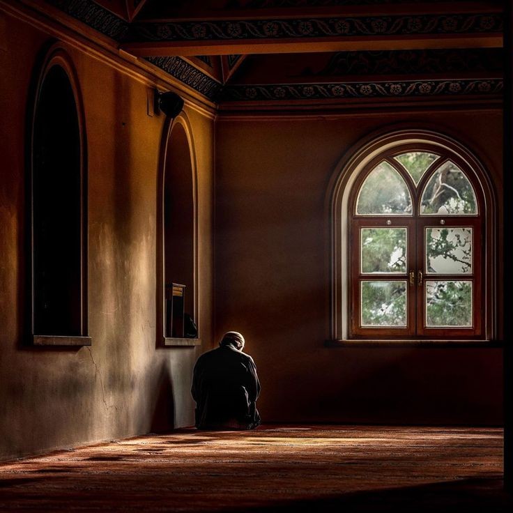 .
.
.
"Mutlu insanlar, Tevhid üzere olan insanlardır.!"

🍂İbn Teymiyye rahmetullahi aleyh .

#carsamba