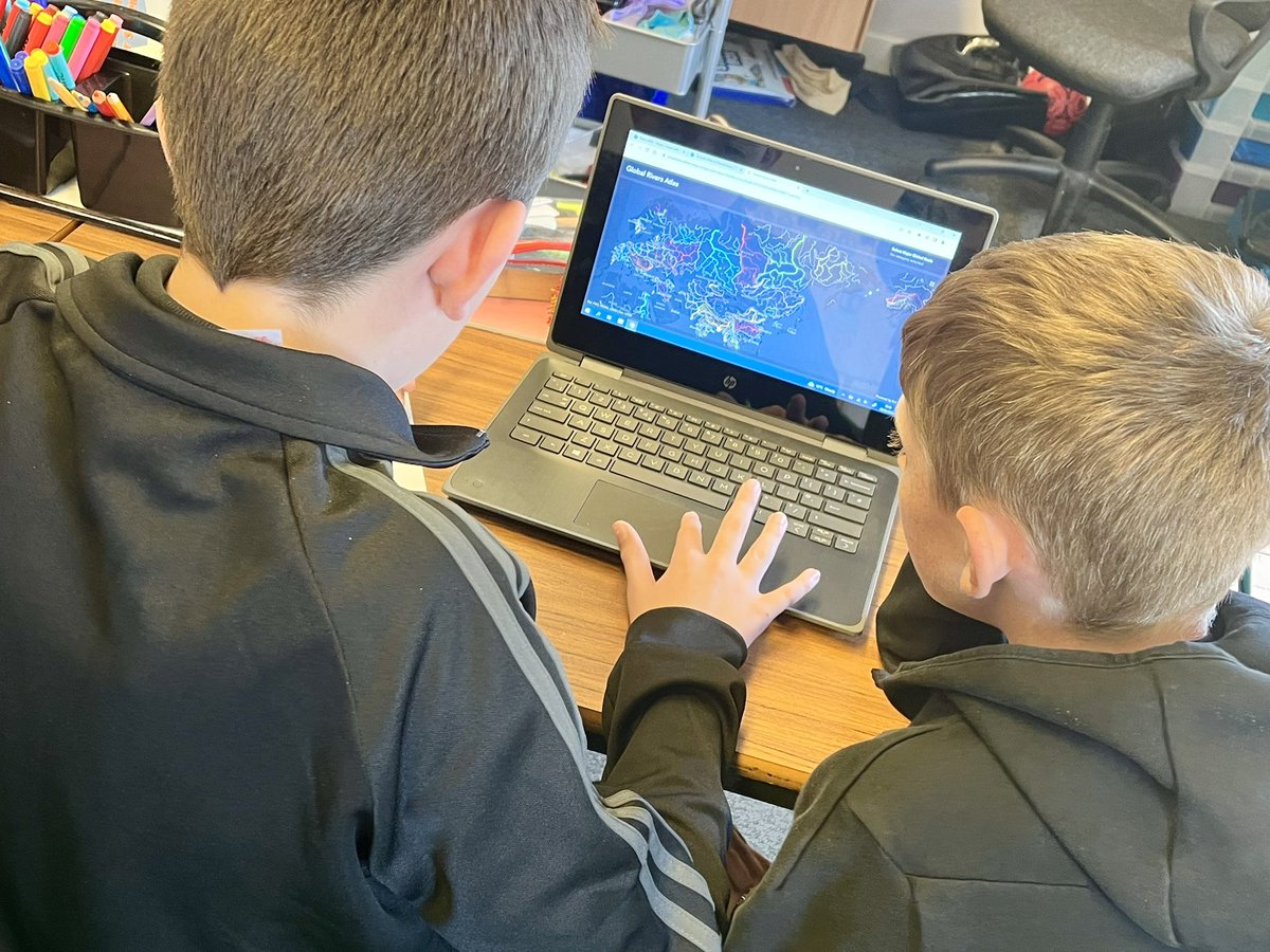 MissLCharnley's tweet image. P6 using Teach with GIS today to improve their mapping skills and research rivers, earthquakes, fires and volcanoes in Africa 🤗🗺️ #UoEPDGEp #TeachWithGIS