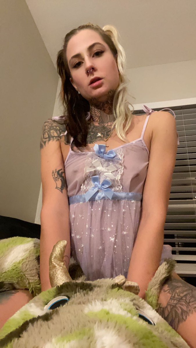 gh0stg1rlOG's tweet photo. Wanna watch?? ๐คญ๐ itโs hump day for a reason ๐ฅ๐
Click the link to subscribe ๐๐
https://t.co/zv6B0XZs7F
#HumpdayFunday #Humpdayhappiness #LinkInBio #onlyfans #onlyfans_leaked #onlyfansbabe #onlyfansgirl #content #spoiled #brat #baby https://t.co/Paspql6g4f