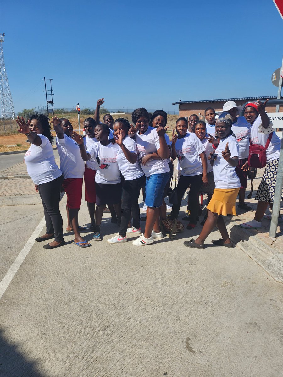 Matebeland South , Beitbridge Women are ready for Empowerment. 

Leaving No One and No place Behind in making sure BY 2030 every Woman will have a Choice !!!

#ICTTraining 
#WomenInICT 
#LeavingNoOneBehind 
#concordyoungwomeninbusinessglobal