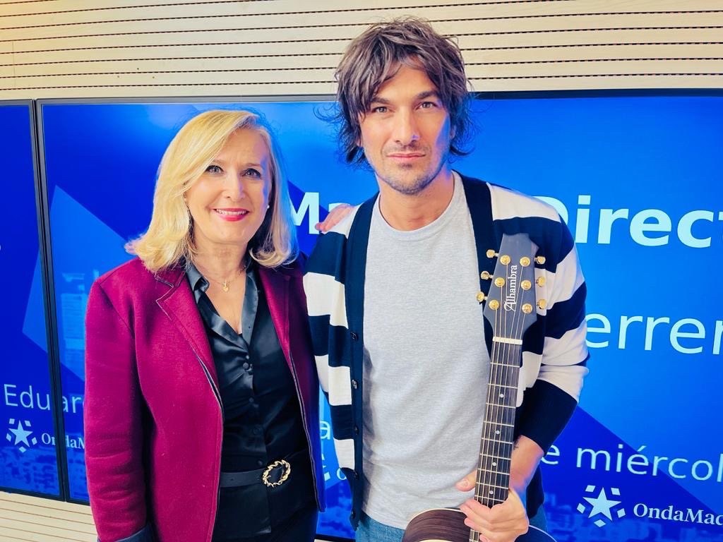 Con una de las grandes. Gracias querida <a href="/nievesherrero_/">Nieves Herrero</a> por el cariño que siempre me das 
<a href="/AlhambraG_Spain/">Alhambra Guitarras</a>