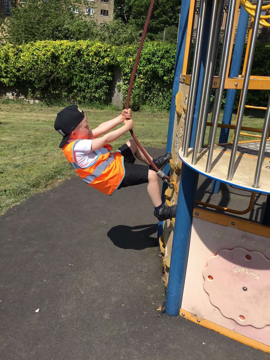 Class Reception tweet media
