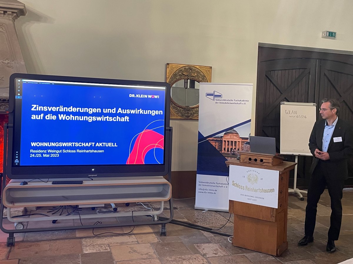 Dr. Klein Wowi tweet media