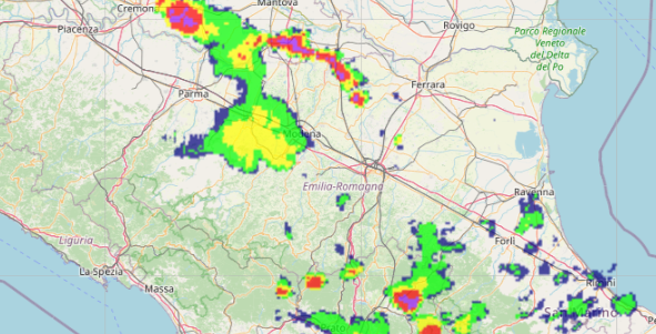 AllertaMeteoRER's tweet photo. ⚡#InfoMeteoER Si segnalano #temporali con grandine e frequenti fulminazioni sulla pianura della provincia di #Modena a ridosso del Po. ➡️https://t.co/t6dqSAt3GV https://t.co/5HYHAU13EB