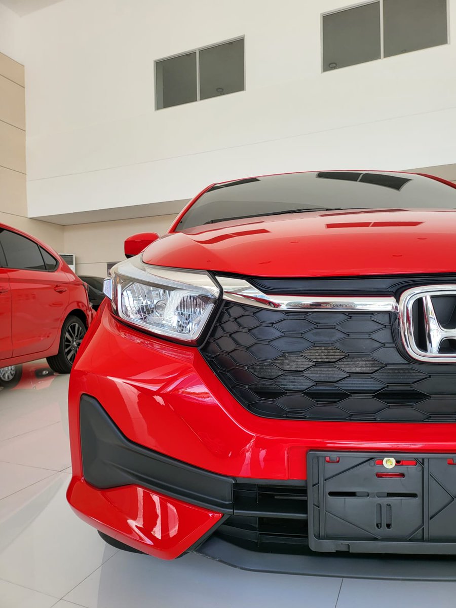 ToraDaihatsu's tweet photo. Ready dikantor, New HONDA BRIO Satya #brio #briosatya #briors #newbrio #palugrandmall #launchingbrio #hondaisme #kumalagroup #hondaoutsidejava #honda #hondakmg #hondakmgpalu #newhondabrio #hondabrio #mobilio #accord #hondacity #hondacivic #hondacrv #hondabrv #hondawrv #hondahrv https://t.co/8brlDUODny
