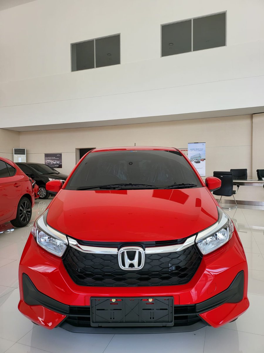 ToraDaihatsu's tweet photo. Ready dikantor, New HONDA BRIO Satya #brio #briosatya #briors #newbrio #palugrandmall #launchingbrio #hondaisme #kumalagroup #hondaoutsidejava #honda #hondakmg #hondakmgpalu #newhondabrio #hondabrio #mobilio #accord #hondacity #hondacivic #hondacrv #hondabrv #hondawrv #hondahrv https://t.co/8brlDUODny