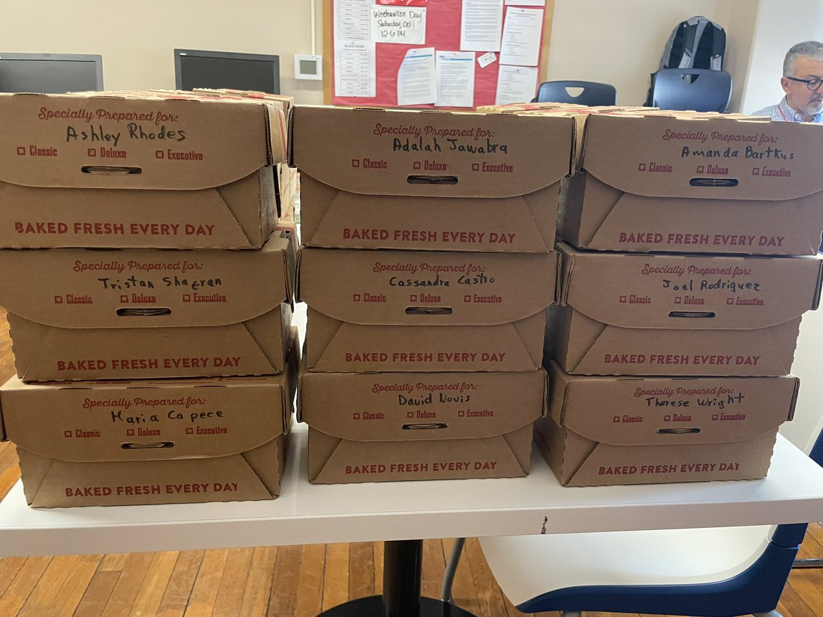 PerryWhs's tweet image. The Weehawken Education Association provided lunch for teachers at Weehawken High School today-  thank you @jillig80  @MsKallertDWS @EDUwithAriel @NJEA #WeeWork @WeehawkenTSD @RobFerullo4 @StefanieCirill1 @FAmato53 @EricCrespoEDU