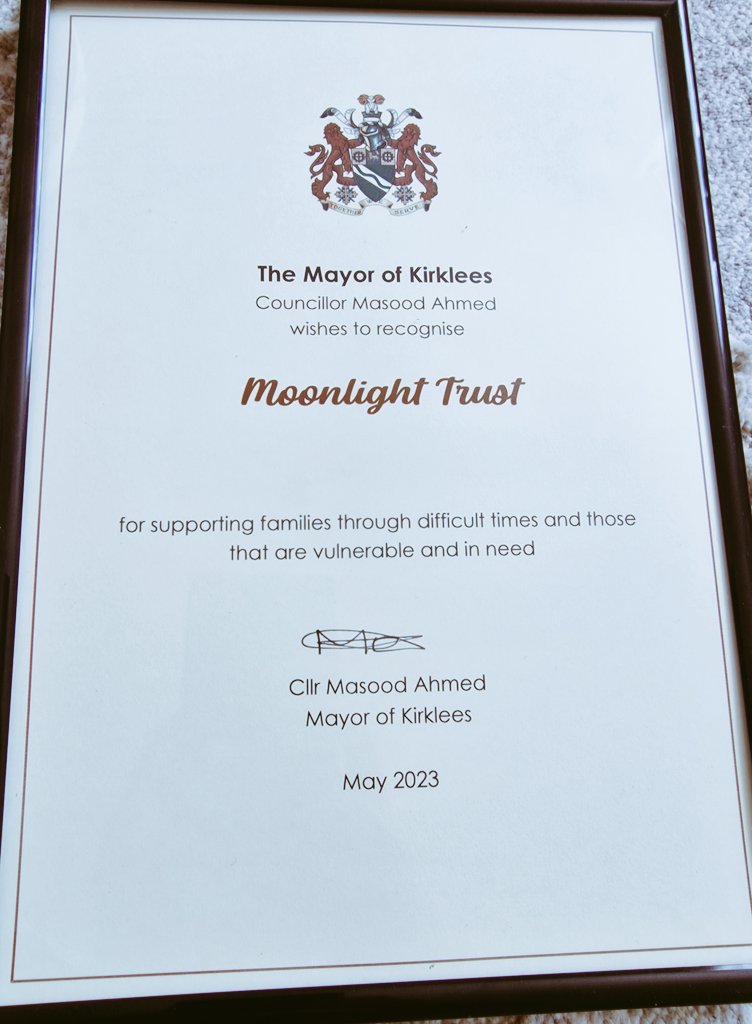 MoonlightTrust's tweet photo. Thank you @CllrMasood1 our very own @KirkleesMayor for honouring #Moonlighttrust & @NoushinARaja with 2 separate badges of honours. We are humble and proud as Cllr Masood is an ambassador of #Moonlighttrust and has contributed as a volunteer supporting Covid Crisis Response. https://t.co/D6bRQmf6rq