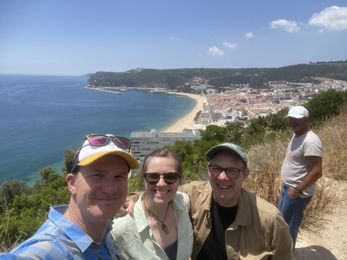 Fab week in Sesimbra, Portugal with <a href="/ExeterEvo/">ExeterEvo</a> &amp; <a href="/KirstyLMacleod/">Kirsty Macleod</a> at the @ICES_ASC <a href="/SeaUnicorn2020/">Sea-Unicorn</a> Human Impacts on Marine Functional Connectivity meeting. Thanks to all the great researchers making a real difference to understand &amp; conserve marine wildlife
#ImpactsMFC #MEEGonTour