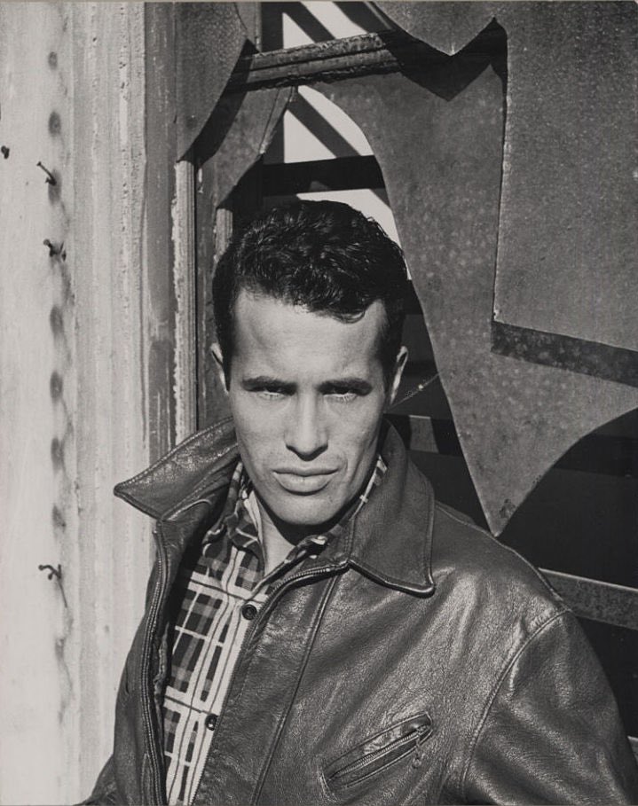 filmmakerscoop's tweet photo. RIP Kenneth Anger (1927–2023), a titan of experimental and underground cinema whose magickal masterpieces like 1947’s FIREWORKS and 1963’s SCORPIO RISING broke new ground in queer and avant-garde cinema. 💔🎞 https://t.co/F1dYUQI8Bb