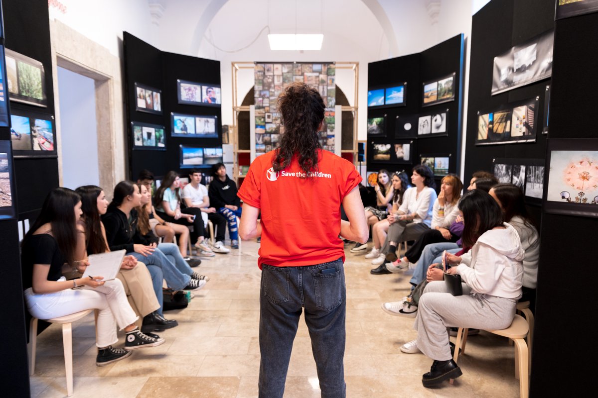 GruppoCDP's tweet photo. 🎧Ascolta “La scuola del futuro”, il #podcast realizzato dai giovani #studenti di Roma, Napoli e Torino con il contributo dei volontari di CDP e #FondazioneCDP nell’ambito del progetto #YouTheFuture.
👉 Leggi i dettagli: https://t.co/1DVuNAWXOf https://t.co/X8nf0Q2zfO