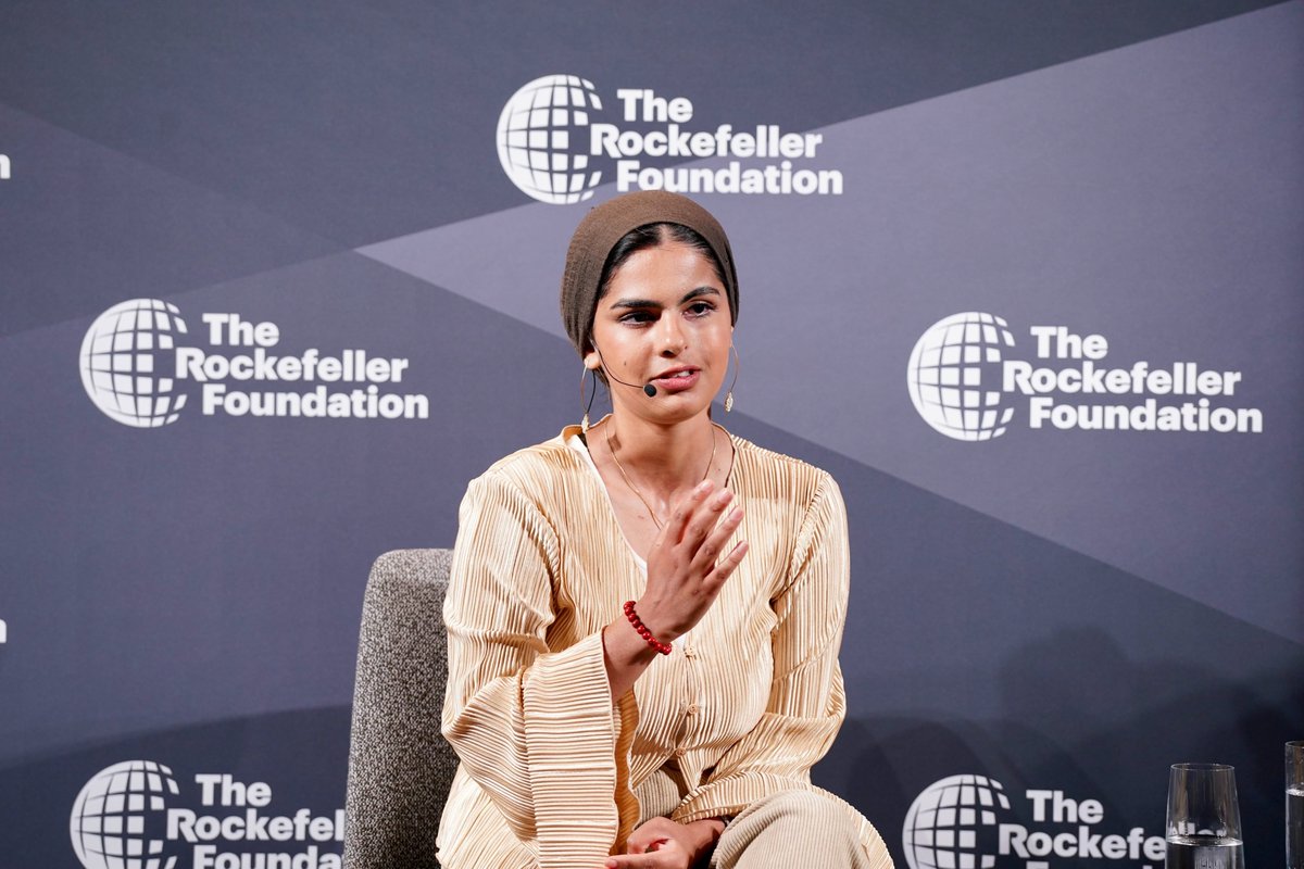 RockefellerFdn's tweet photo. "All of us will love somebody born in the year of 2100. When the time comes, I would like to look my children in the eye and tell them I did my absolute best."

- Climate activist @Ayishas12 to @RockefellerFdn's @eyee5 at our #RFis110 celebration event. https://t.co/ZSJ8PtJBtV