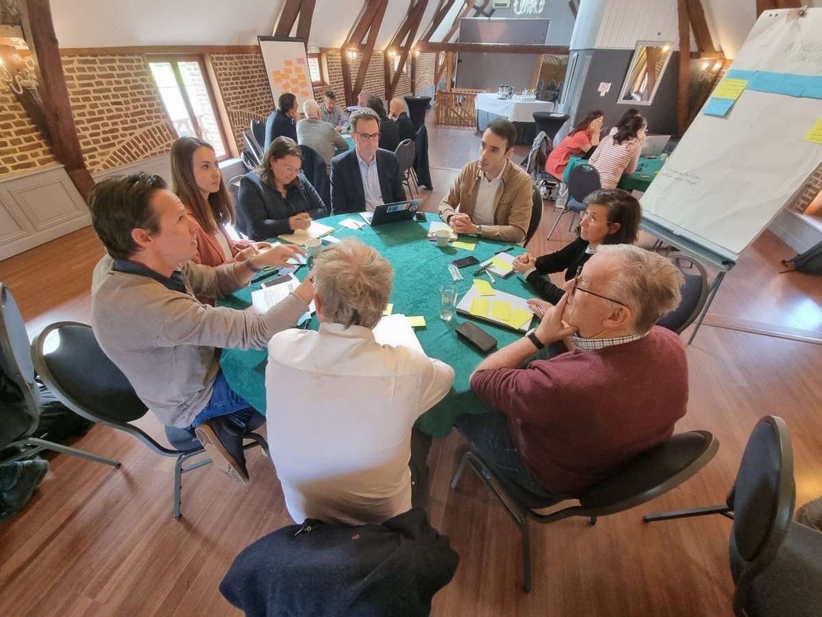 EliseVanhille's tweet photo. Parce qu'ensemble, on va plus loin : les acteurs du #CORBI se sont mobilisés aujourd'hui pour accélérer le développement des #gazverts en faisant émerger des idées opérationnelles innovantes💡
➡️Une journée riche au service de la filière #biométhane et de la région #Hautsdefrance https://t.co/xBDBQMSkIB