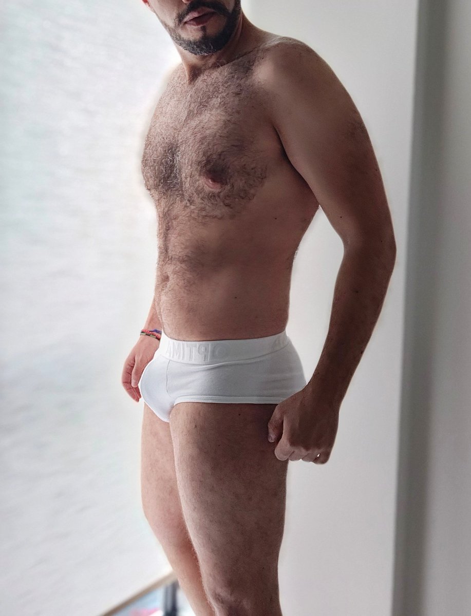andresgavito's tweet photo. Hoy tocaron unos optima blancos ¿Les gustan? No olviden el RT https://t.co/T1W3MDgSWd