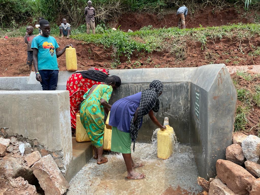 Water is life! The @Child2youthF foundation is helping communities construct wells to provide access to clean and safe water. #BuildingBetterFutures