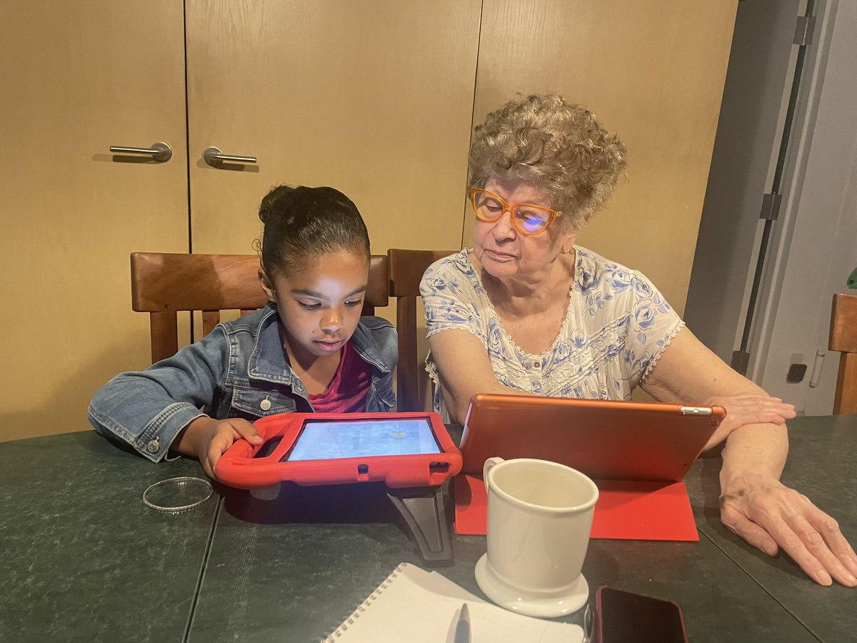 vanessahidary's tweet photo. @DebAmlen Omg thank you so
Much for replying! Here’s a picture of Dynamic Duo getting busy with the “Bee” this morning before school. A few minutes later Grandma (a retired English teacher from the Bronx) called out “I’m a genius!” ❤️🥰 https://t.co/CNX3S4LbHW