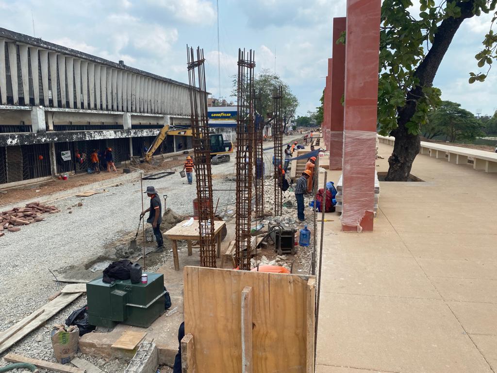 YolandaOsunaH's tweet photo. En este momento realizamos una visita de verificación de avances de obra del Malecón Carlos A. Madrazo, junto con el secretario de Gobierno del Estado, Guillermo del Rivero León, autoridades de Conagua y responsables de la ejecución del proyecto por parte de la SEDATU. https://t.co/VUsQrbgM9R