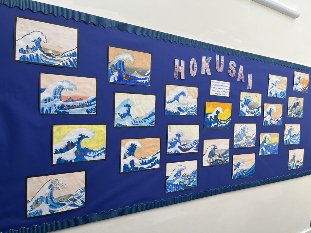 Miss Collins tweet media