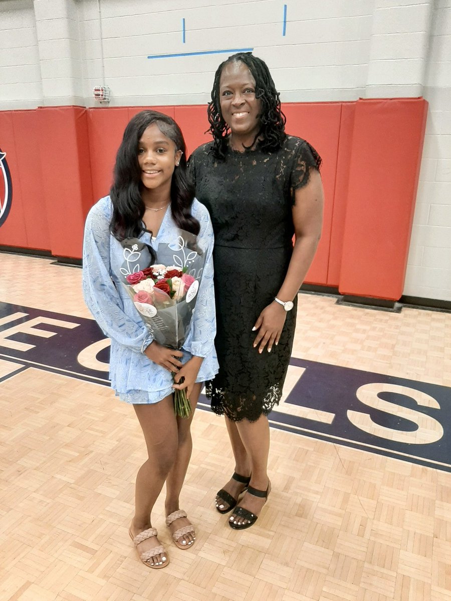 Bellevue Middle School tweet media