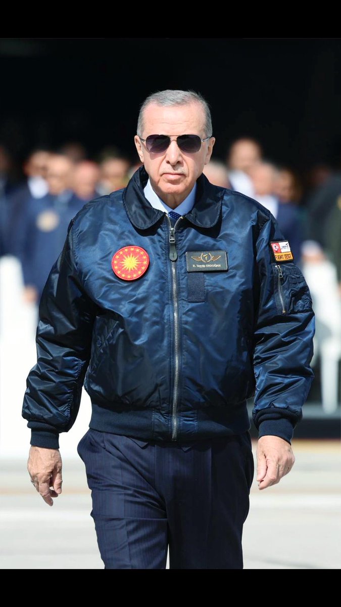 BAŞKOMUTAN 

#BuSevdaBitmez