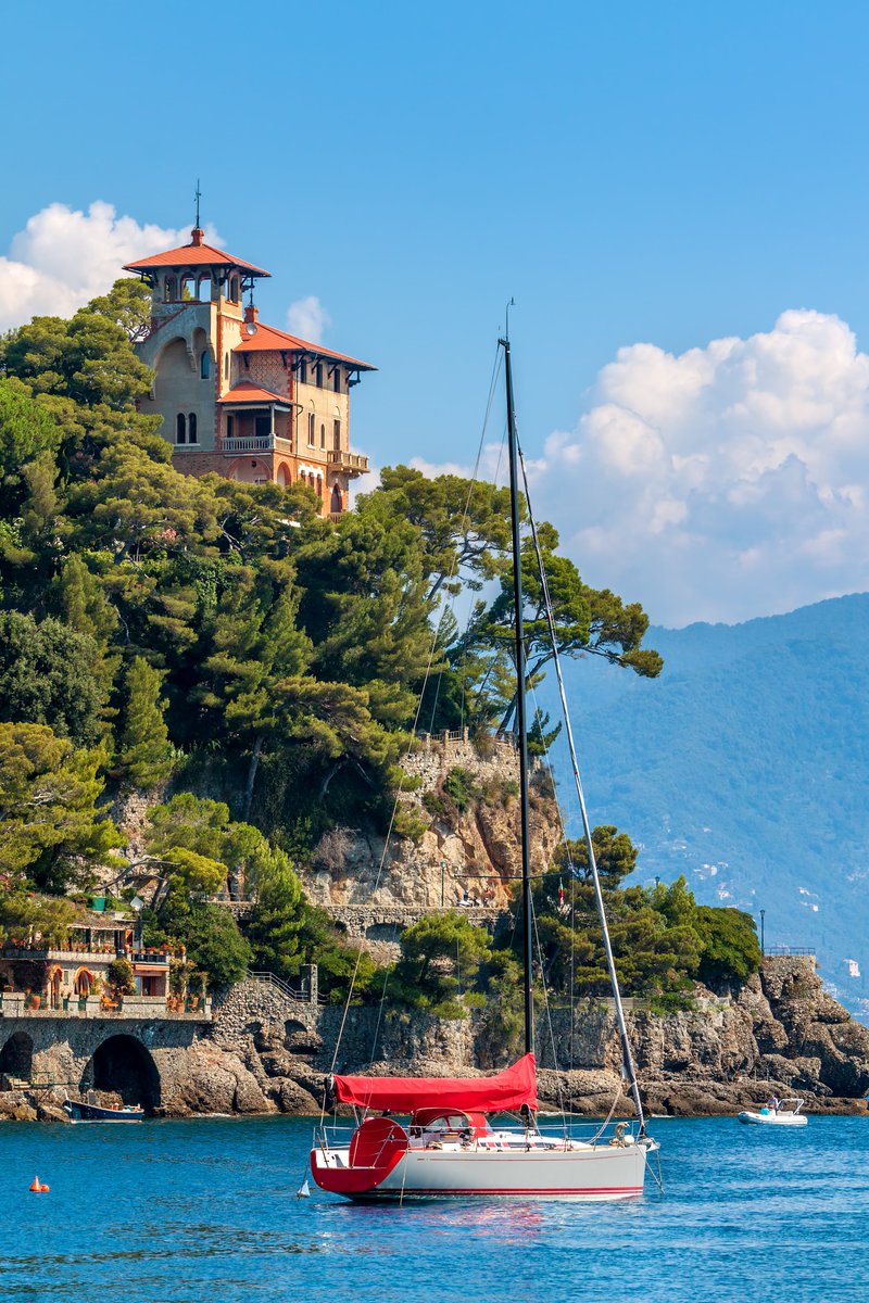 LuggageFree's tweet photo. Living la dolce vita 🌞

#italy #italian #italia #portofino https://t.co/NIV9cgUzO2